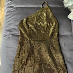 REVOLVE H:OURS gold one shoulder dress size small